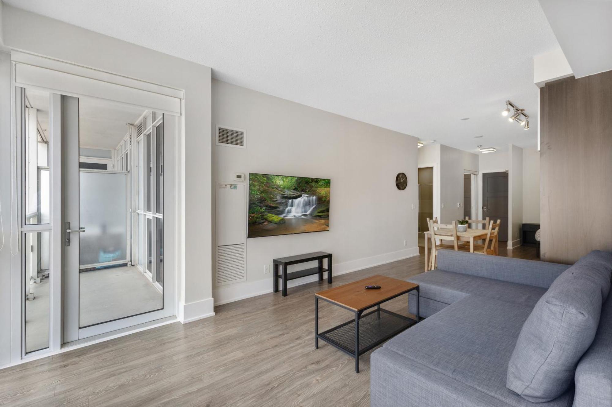 2Bedroom Cn Tower And Water Views - Free Parking - Rooftop Pool Toronto Exterior foto